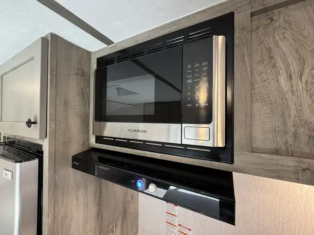 2026 ,Sun Lite,Sunset Park RV 19BH in Travel Trailers & Campers in Kamloops - Image 12