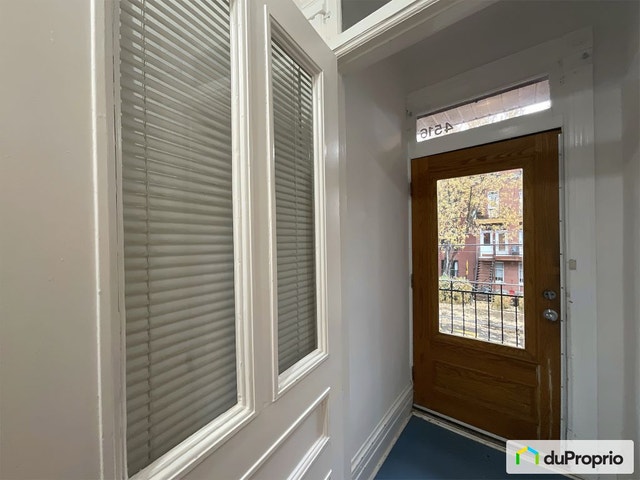 $449,000 - Condominium for sale in Mount-Royal — photo 3
