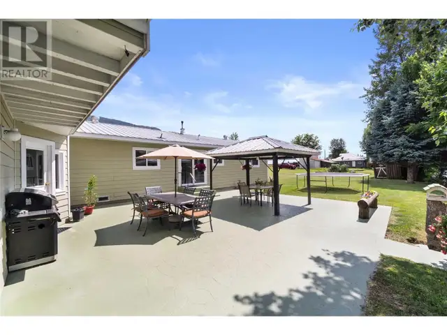 7088 97A Highway Grindrod, British Columbia in Houses for Sale in Vernon - Image 17