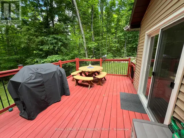 253 LACOURSE LANE Lanark Highlands, Ontario in Houses for Sale in Ottawa - Image 15