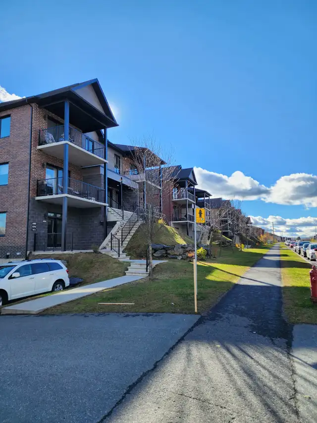 6 1/2 - Style condo à Rock-Forest in Long Term Rentals in Sherbrooke - Image 24