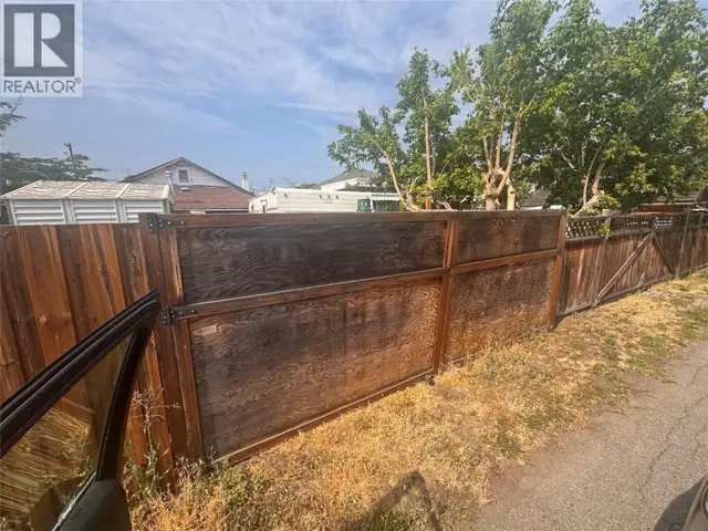 484 Alexander Avenue Penticton, British Columbia in Houses for Sale in Penticton - Image 6