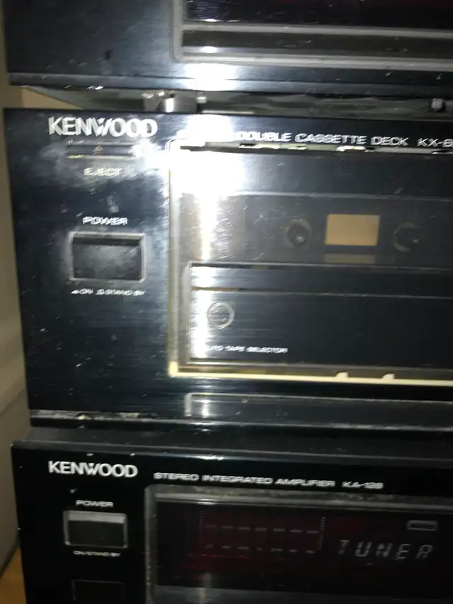 Stereo amplifier in Stereo Systems & Home Theatre in Markham / York Region - Image 5