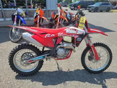 Well maintained cross-country bike with only 90 hours! Tuned up and ready to go! Admin, taxes and li...