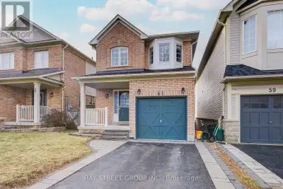 Welcome to this beautifully maintained all brick detached home offering 3 bedrooms and 3 bathrooms,...