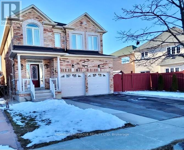74 SKYVALLEY DR Brampton, Ontario in Houses for Sale in Mississauga / Peel Region - Image 2