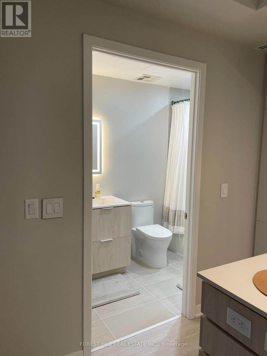 316 - 185 ALBERTA AVENUE Toronto (Oakwood Village), Ontario 5