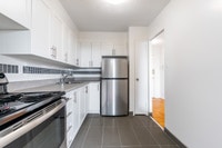 Exclusive Incentives Visit our Website: https://www.capreit.ca/apartments-for-rent/toronto-on/yonge-... (image 6)