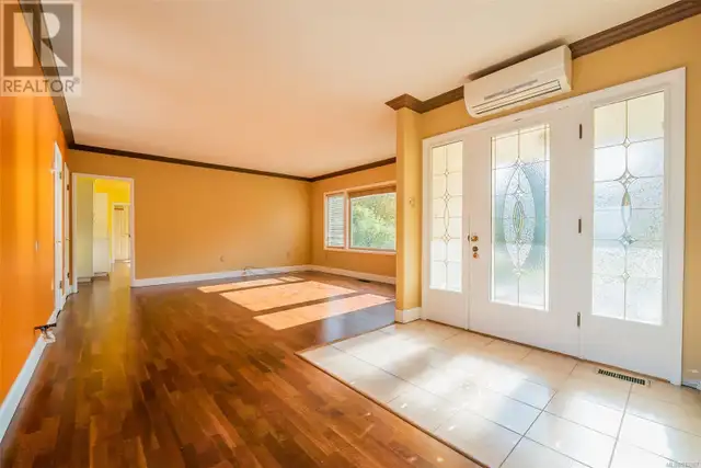 441 Memorial Ave Qualicum Beach, British Columbia in Houses for Sale in Parksville / Qualicum Beach - Image 17