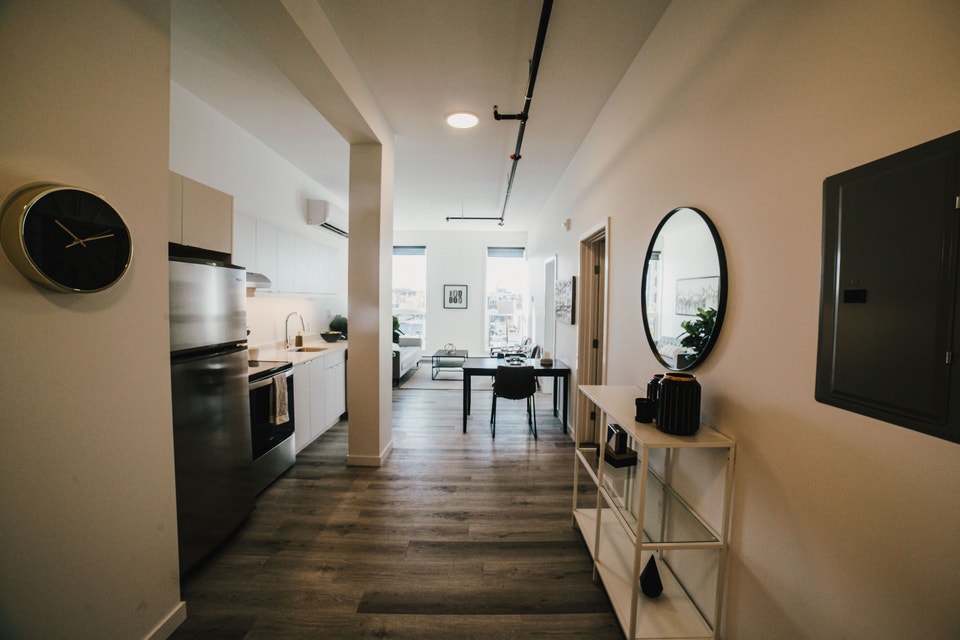 Warehouse 1885 - 2 Bedroom Corner Unit (North/West) Apartment fo 3