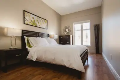 Furnished Executive suites on Harmony Square - THE BODEGA INN, View more