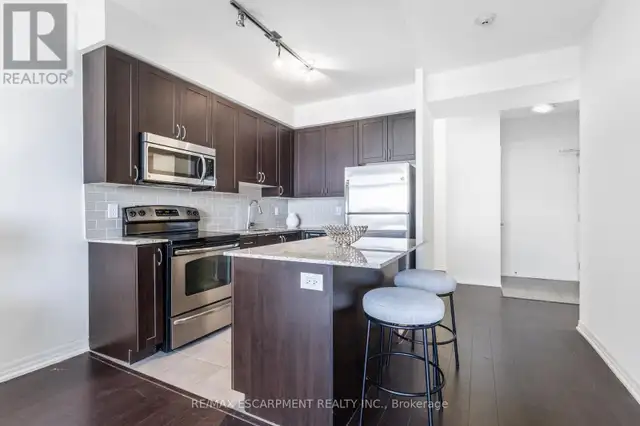 311 - 1940 IRONSTONE DRIVE Burlington (Uptown), Ontario62863761269377124