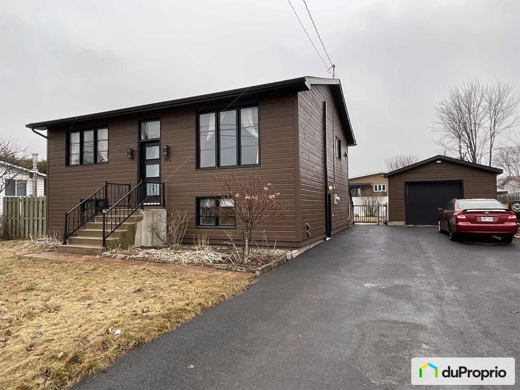$599,900 - Bungalow for sale in St-Jean-sur-Richelieu (St-Luc) — photo 1