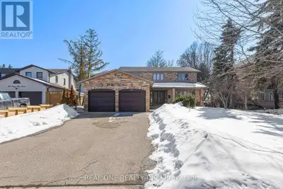Custom Built Executive Home In Highly Desirable East Woodbridge Situated On A Quiet Cul-De-Sac lot....