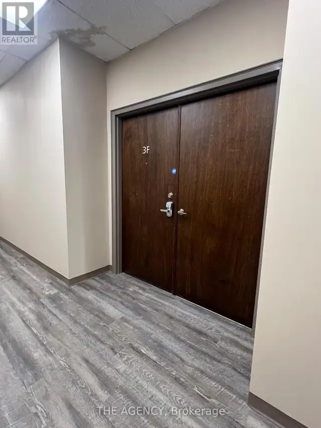 3F - 64 JARDIN DRIVE Vaughan (Concord), Ontario in Commercial & Office Space for Rent in Markham / York Region - Image 5