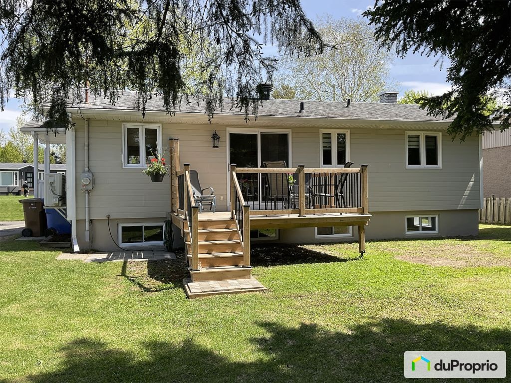 $419,500 - Bungalow for sale in Chicoutimi (Chicoutimi) — photo 3
