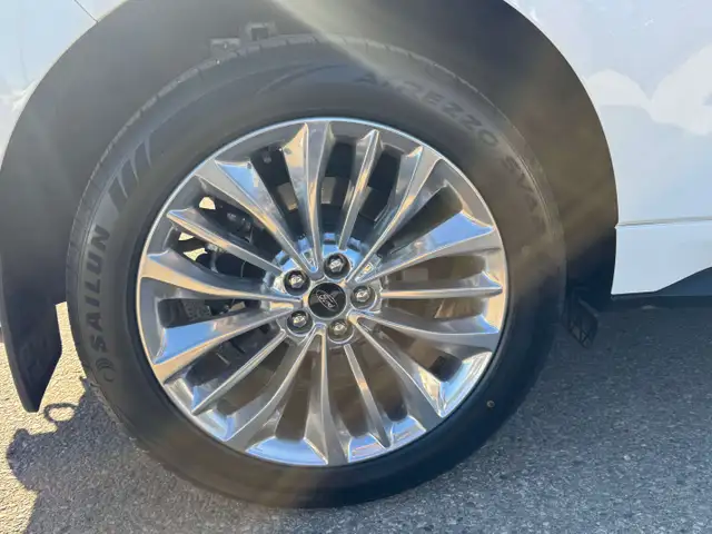 2024 Ford Edge Titanium582383873735403527