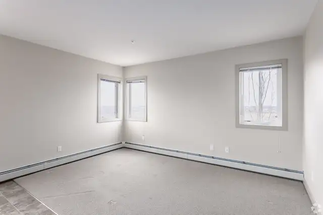 2 Bedroom 2 Bathroom in Sylvan Lake in Long Term Rentals in Red Deer - Image 15