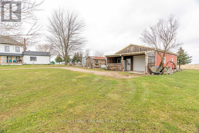 22410 MCARTHUR RD Southwest Middlesex, Ontario in Houses for Sale in Chatham-Kent - Image 3