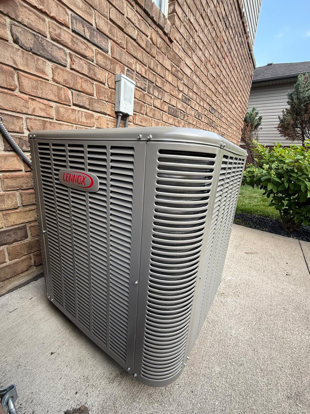 Air Conditioner Air Conditioner air Conditioner air Conditioner in Heaters, Humidifiers & Dehumidifiers in Kitchener / Waterloo - Image 3