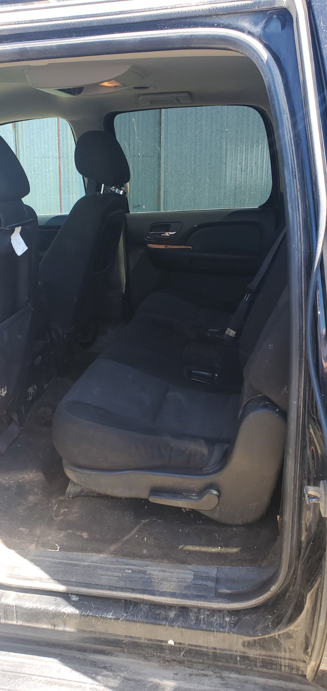 GMC Yukon 4wd 2014 for sale in Cars & Trucks in Prince George - Image 3