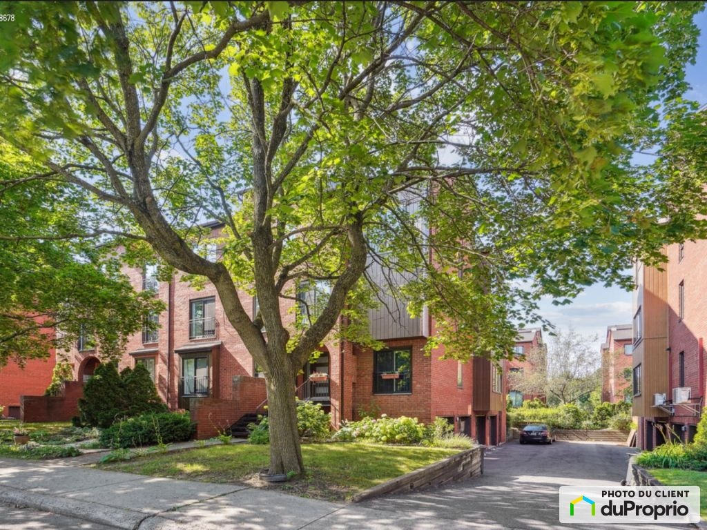 $574,000 - Condominium for sale in Ahuntsic / Cartierville — photo 1