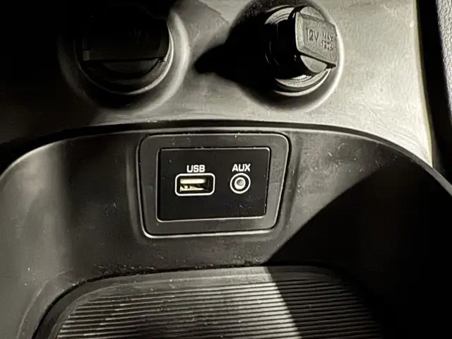 2017 Hyundai Santa Fe Sport AWD 4dr 2.4L Premium in Cars & Trucks in Longueuil / South Shore - Image 32