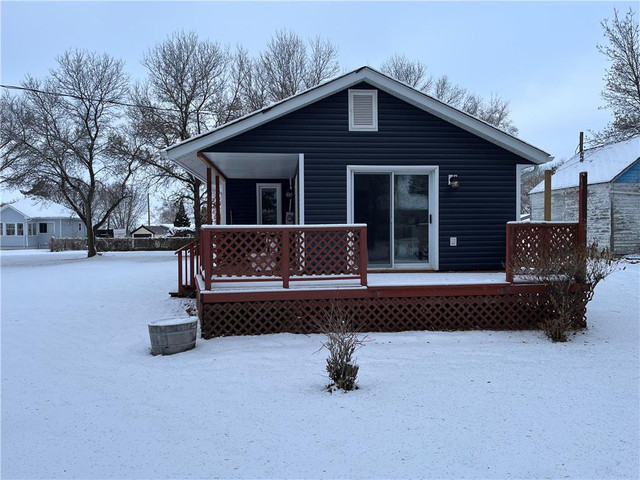 409 York Street Kenton, Manitoba in Houses for Sale in Brandon - Image 4