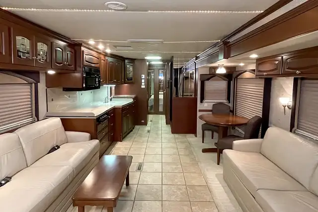 2007 Newmar Dutch Star 4023 – Pre-Owned Class A Motorhome.  in RVs & Motorhomes in Red Deer - Image 22