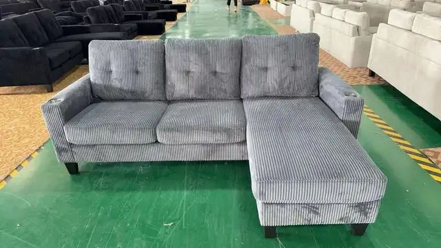 BRAND NEW IN BOX 3 SEATER COUDROY SECTIONAL in Couches & Futons in Mississauga / Peel Region - Image 4