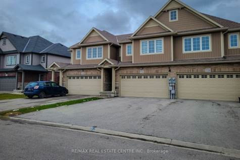 7741 Shaw St in Houses for Sale in St. Catharines - Image 2