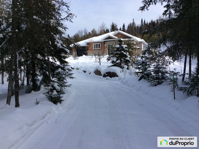 $839,000 - Country home for sale in Ste-Beatrix — photo 2
