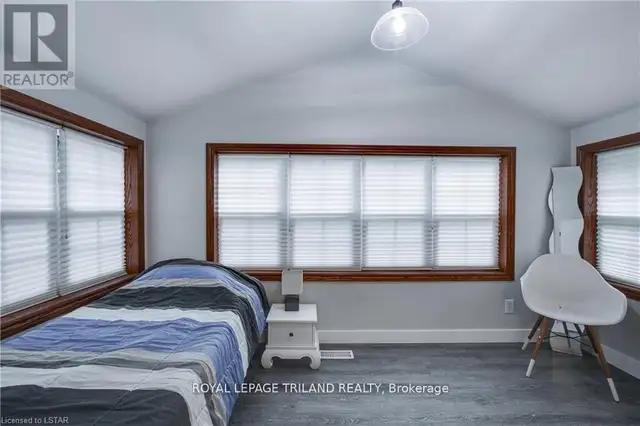 7575 BIDDULPH STREET Lambton Shores (Port Franks), Ontario in Houses for Sale in Grand Bend - Image 11