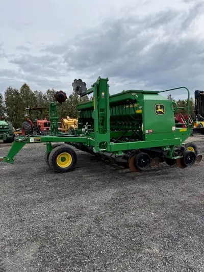 Welcome to Kent Farm Supplies Limited! 2014 JOHN DEERE 1590 GRAIN DRILL WITH Grass box New/Used : Us...