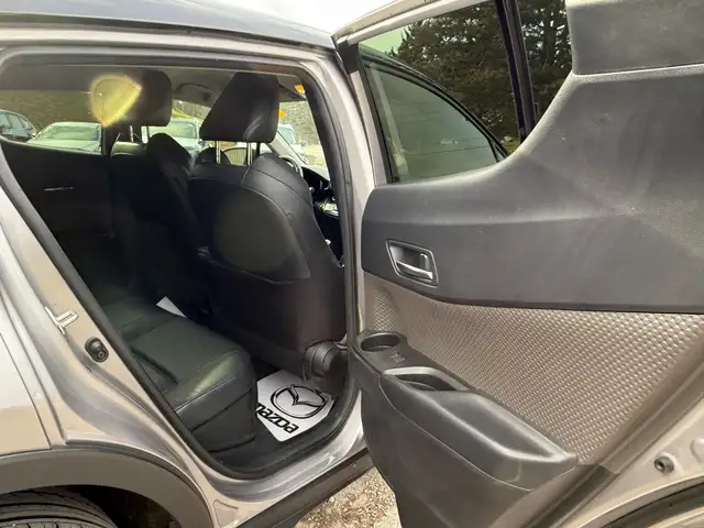 2020 Toyota C-HR Limited LIMITED| NO ACCIDENTS| LOW KM in Cars & Trucks in Markham / York Region - Image 40