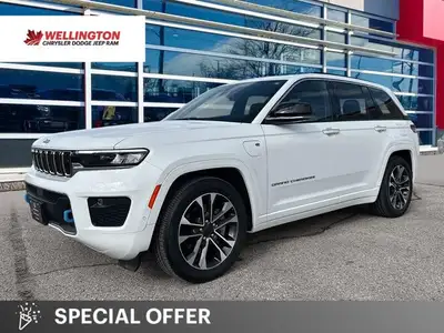 2.0L I4 DOHC, 4WD. Odometer is 13302 kilometers below market average! Bright White Clearcoat 2023 Je...