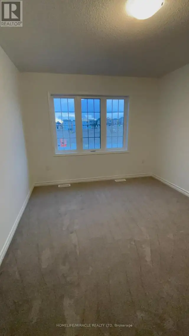 41 LOWER STREET Barrie, Ontario in Long Term Rentals in Oakville / Halton Region - Image 36