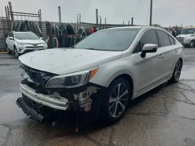 2016 Subaru Legacy 2.5i Limited w/ Tech Package 228,079 km. 2.5L, Automatic transmission. AWD Heated...