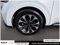 2024 Kia Carnival EX Recent Arrival! Odometer is 27724 kilometers below market average! Ready for an... (image 6)
