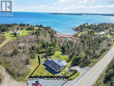 Visit REALTOR® website for additional information. Motivated Sellers, Quick closing available.Nestle...