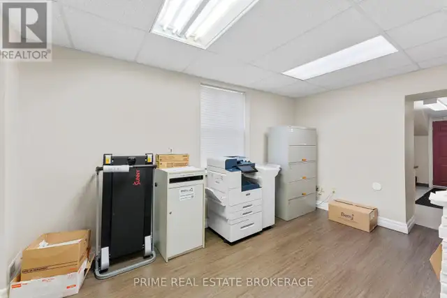 580 WATERLOO STREET London East (East F), Ontario in Commercial & Office Space for Sale in London - Image 11