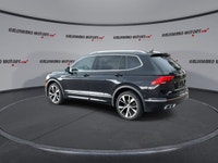 // ACCIDENT FREE!! // This 2022 Volkswagen Tiguan Highline R-Line 4MOTION is a refined SUV that blen... (image 5)