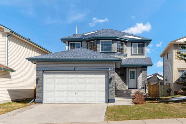 Calgary NW Detached Homes for Sale w/Garage from Low $600's in Houses for Sale in Calgary - Image 3