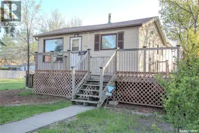 Great location for this 2 + 1 bedroom, 2 bathroom fully developed bungalow with 24 X 24 detached gar...