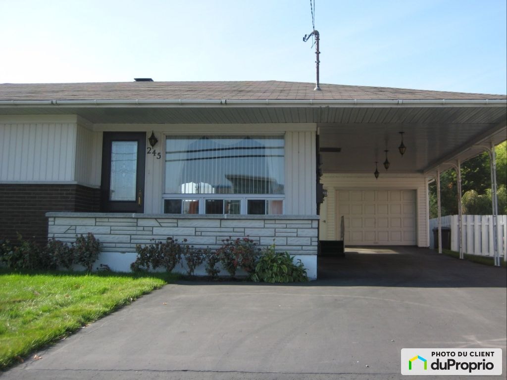$492,000 - Bungalow for sale in Drummondville (Drummondville) — photo 1