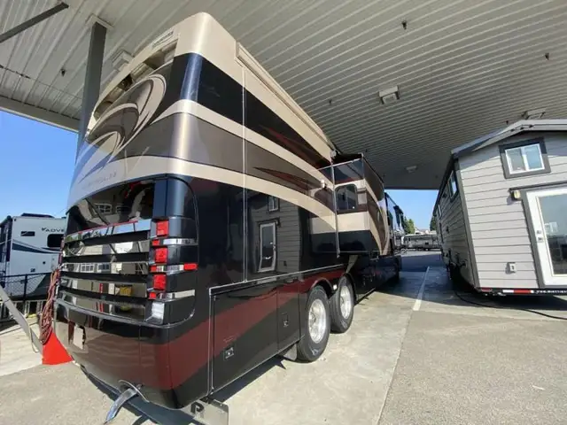 2014 Newmar Mountain Aire 4369 in RVs & Motorhomes in Abbotsford - Image 10