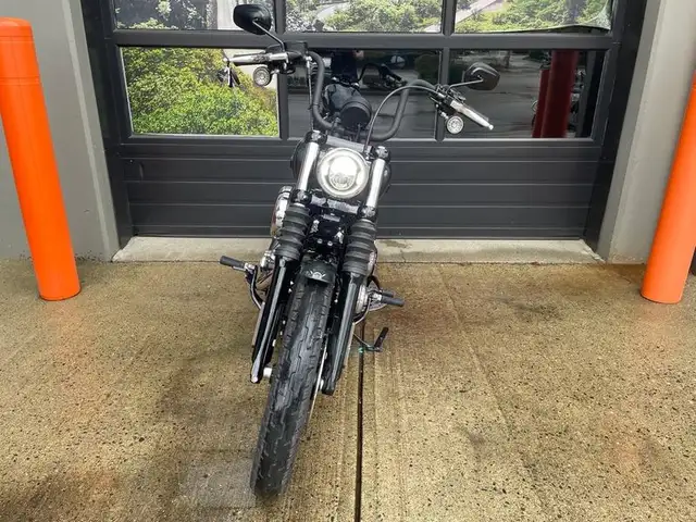 2025 Harley-Davidson FXBB - Street Bob in Street, Cruisers & Choppers in Edmonton - Image 8