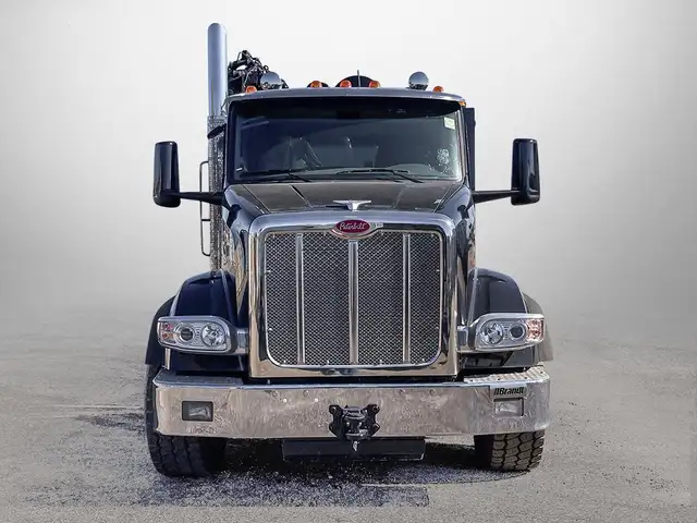 2025 PETERBILT 567 in Heavy Trucks in Edmonton - Image 3