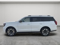 NAVIGATION, LEATHER SEATS, PANORAMIC ROOF, BLIND SPOT MONITOR, ADAPTIVE CRUISE CONTROL Step into the... (image 3)