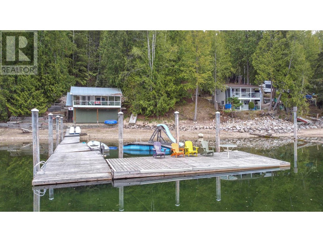 3602 Mabel Lake Road Unit# 5 Lumby, British Columbia in Houses for Sale in Vernon - Image 4